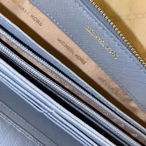 Micheal Kors wristlet wallet